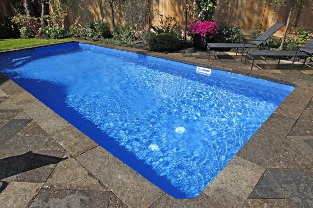 classic blue plunge pool in brisbane