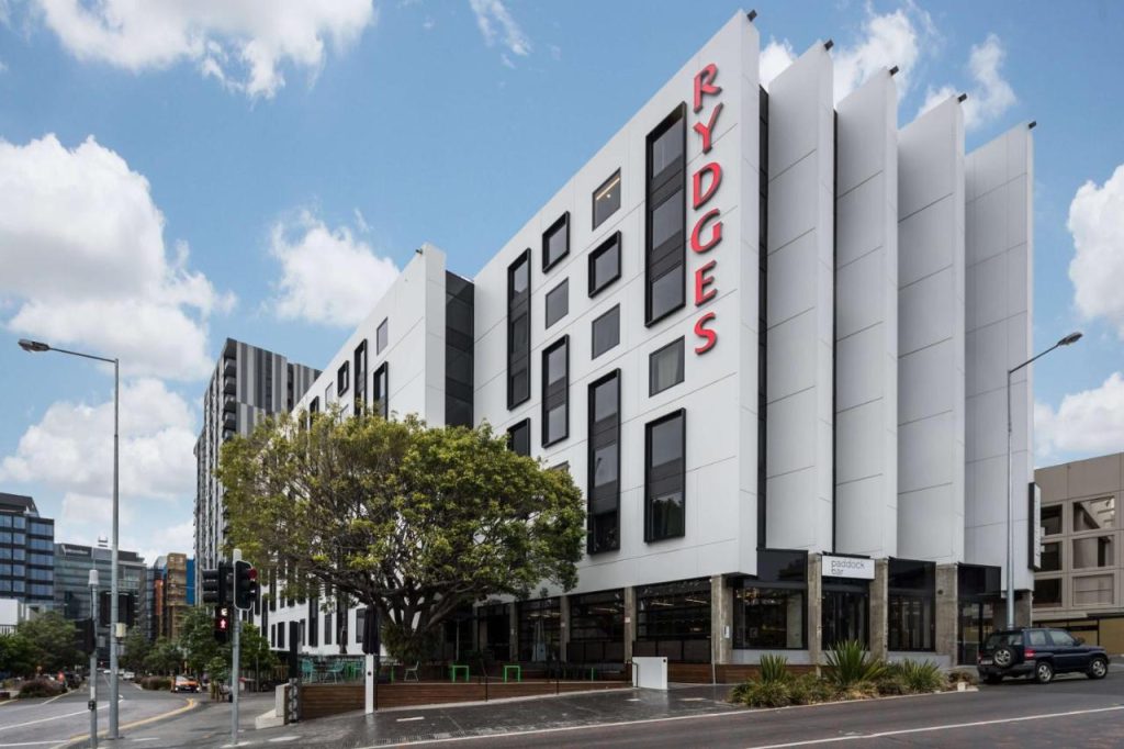 6. 1 - Top 10 Budget Hotels in Brisbane QLD Australia by Plunge Pools Brisbane