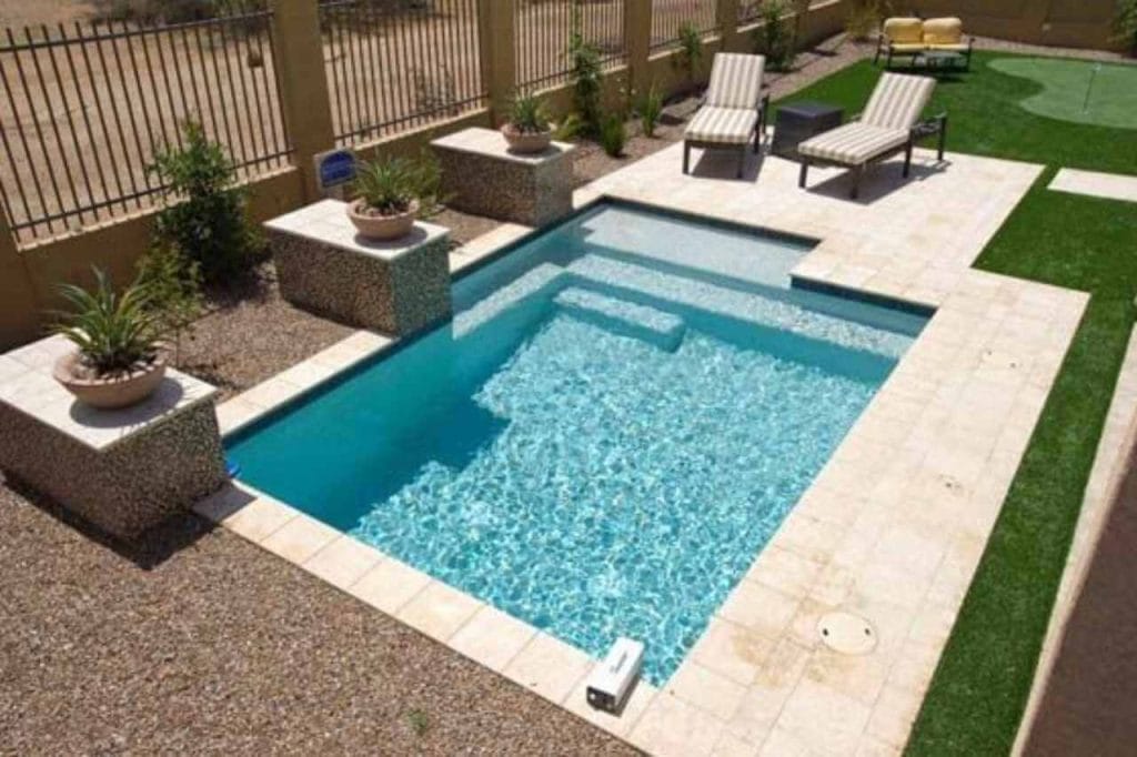 Plunge pool in a simple backyard