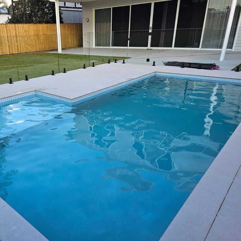 L shape inground plunge pool