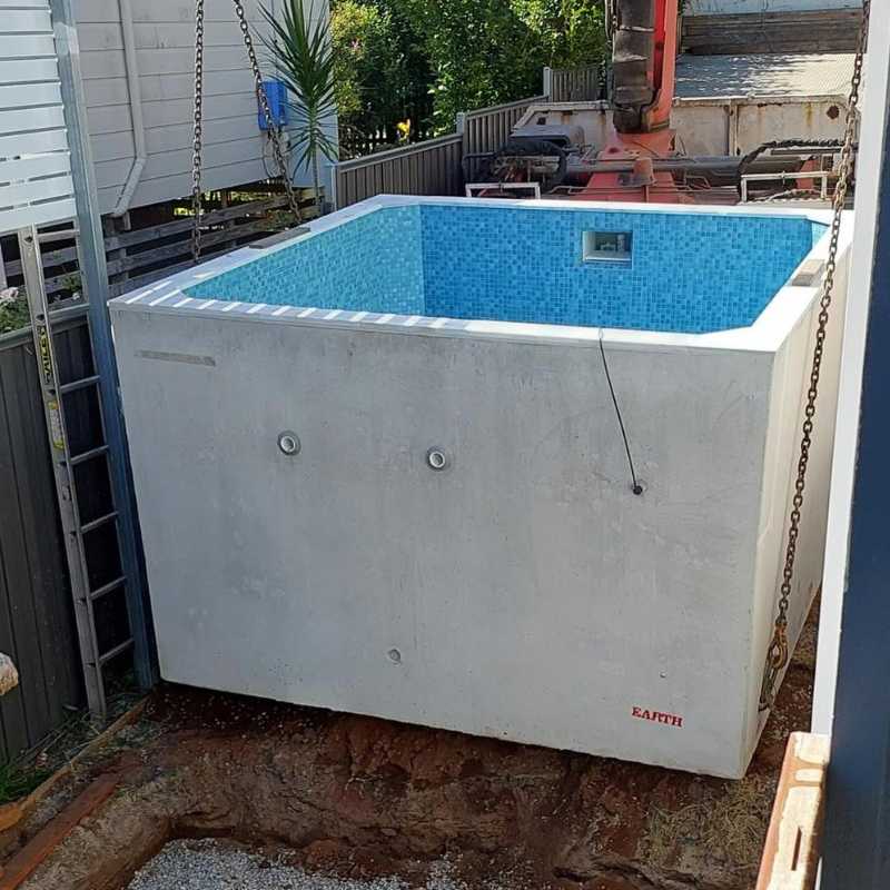 Square above ground plunge pool